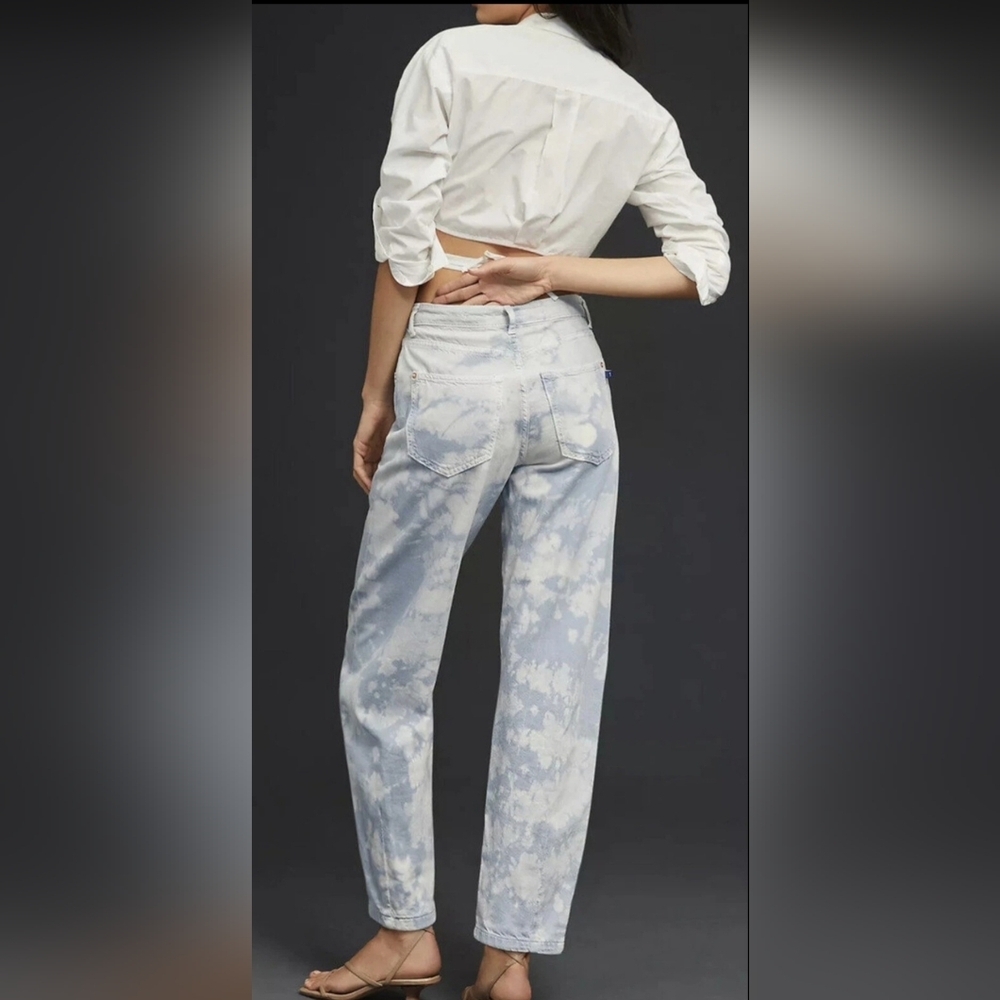 Pilcro High Rise Straight Tie-Dye Jeans- Light Wash- Super Nice On!! - Picture 4 of 13